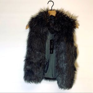 Ci‎ Sono Cavalini Faux Fur Vest  Black Small New